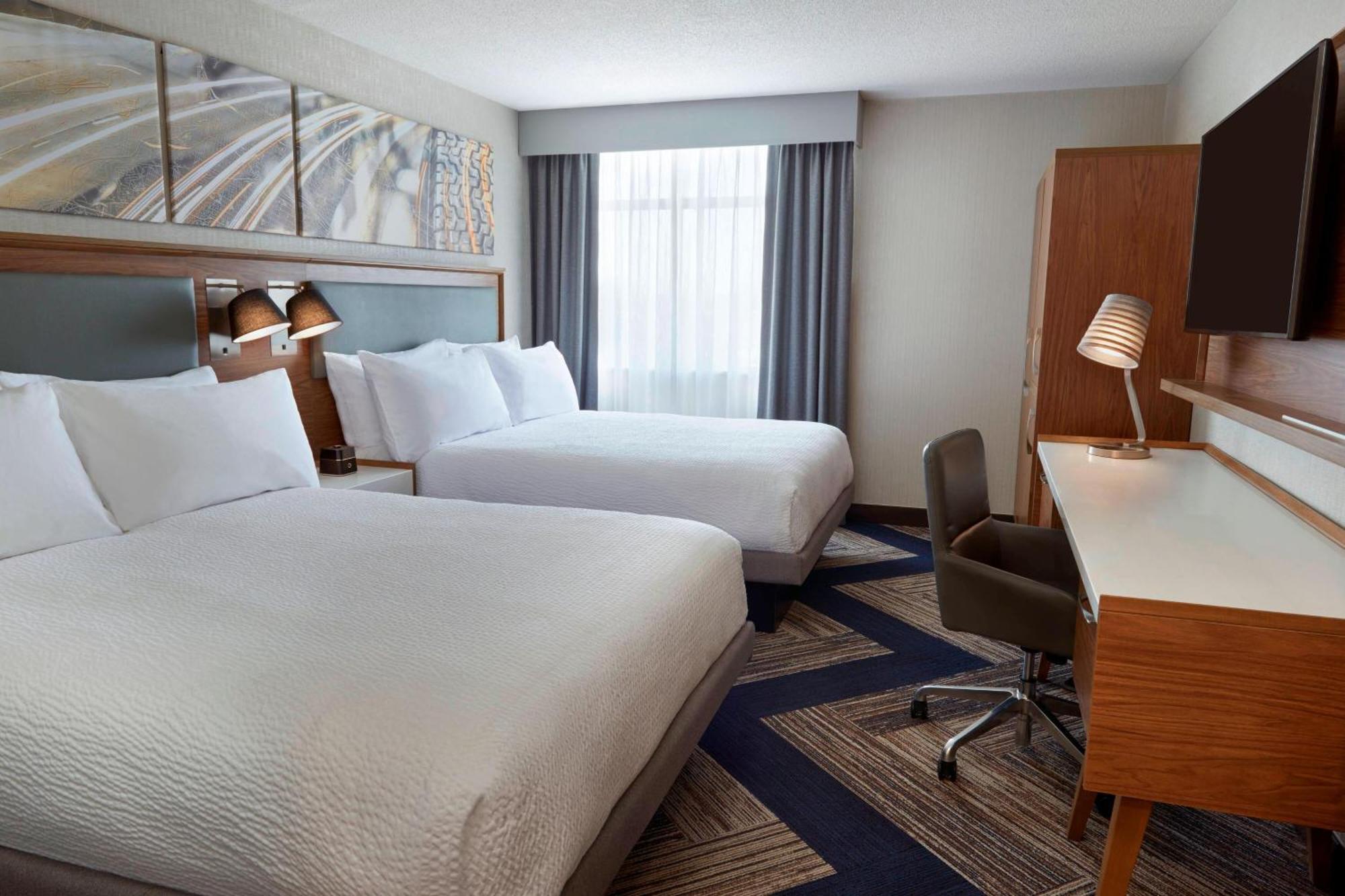 Four Points By Sheraton Hamilton - Stoney Creek Exterior photo